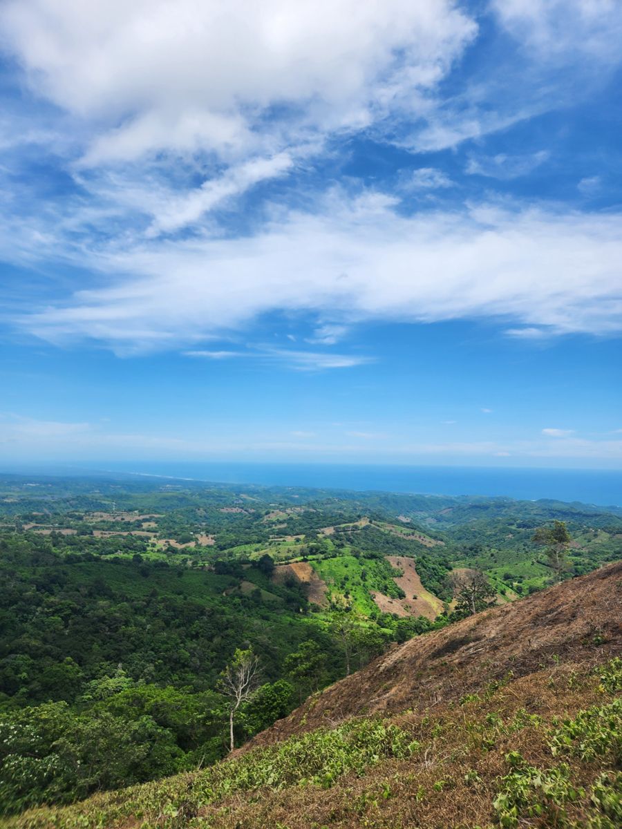 Peñón de Comasagua & El Zonte